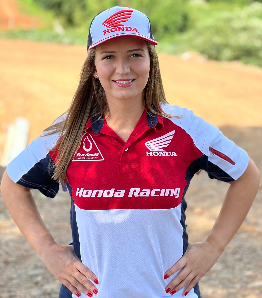 Maiara Basso campeã brasileira de motocross